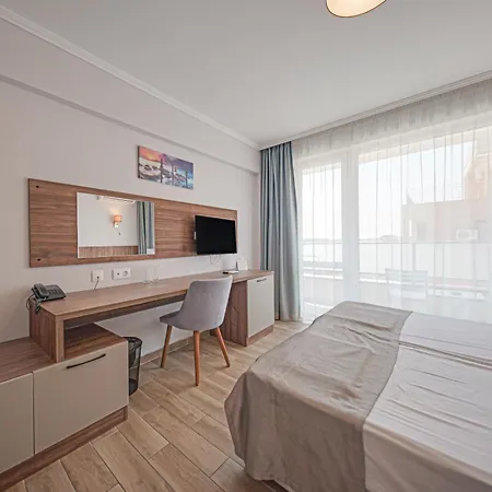 Cinema Hotel