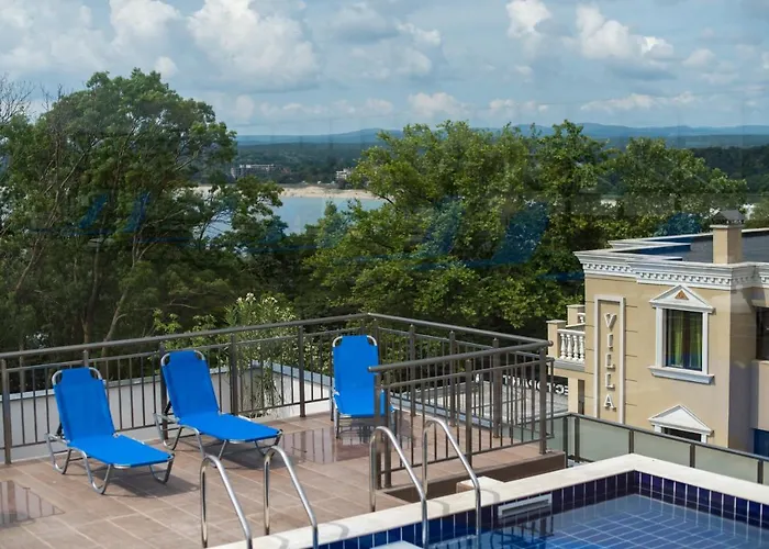 Cinema 4* Primorszko