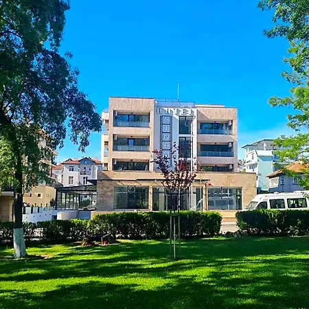 מלון Cinema
